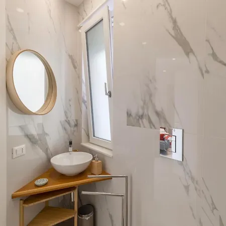 Teatro Greco بيت ضيافة